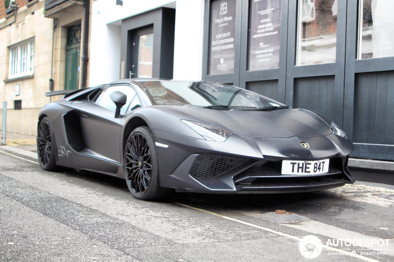 Lamborghini Aventador LP750-4 SuperVeloce Roadster