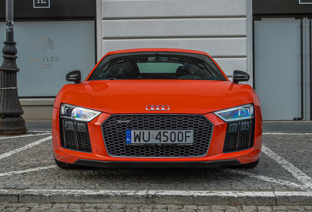 Audi R8 V10 Plus 2015