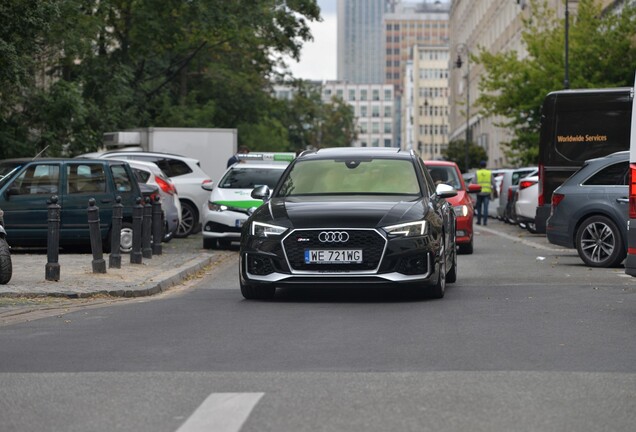 Audi RS4 Avant B9