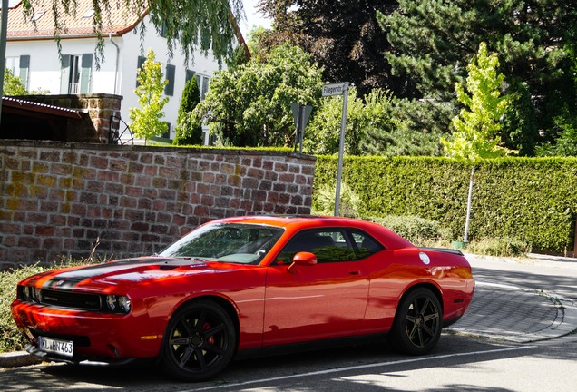 Dodge Challenger SRT-8