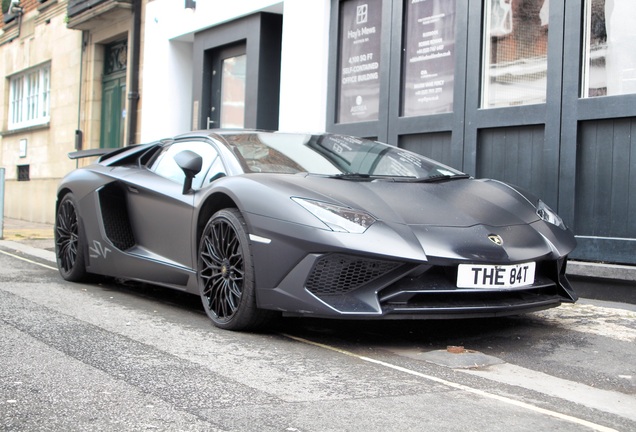 Lamborghini Aventador LP750-4 SuperVeloce Roadster