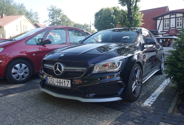 Mercedes-Benz CLA 45 AMG C117