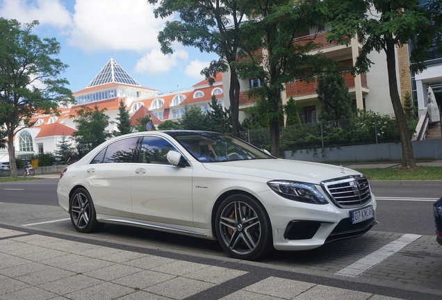 Mercedes-Benz S 63 AMG V222