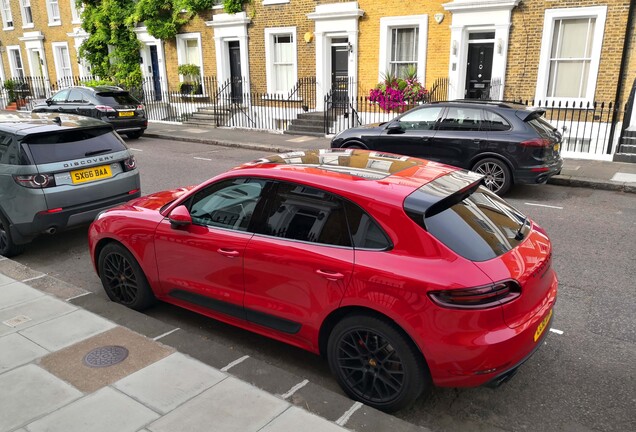 Porsche 95B Macan GTS