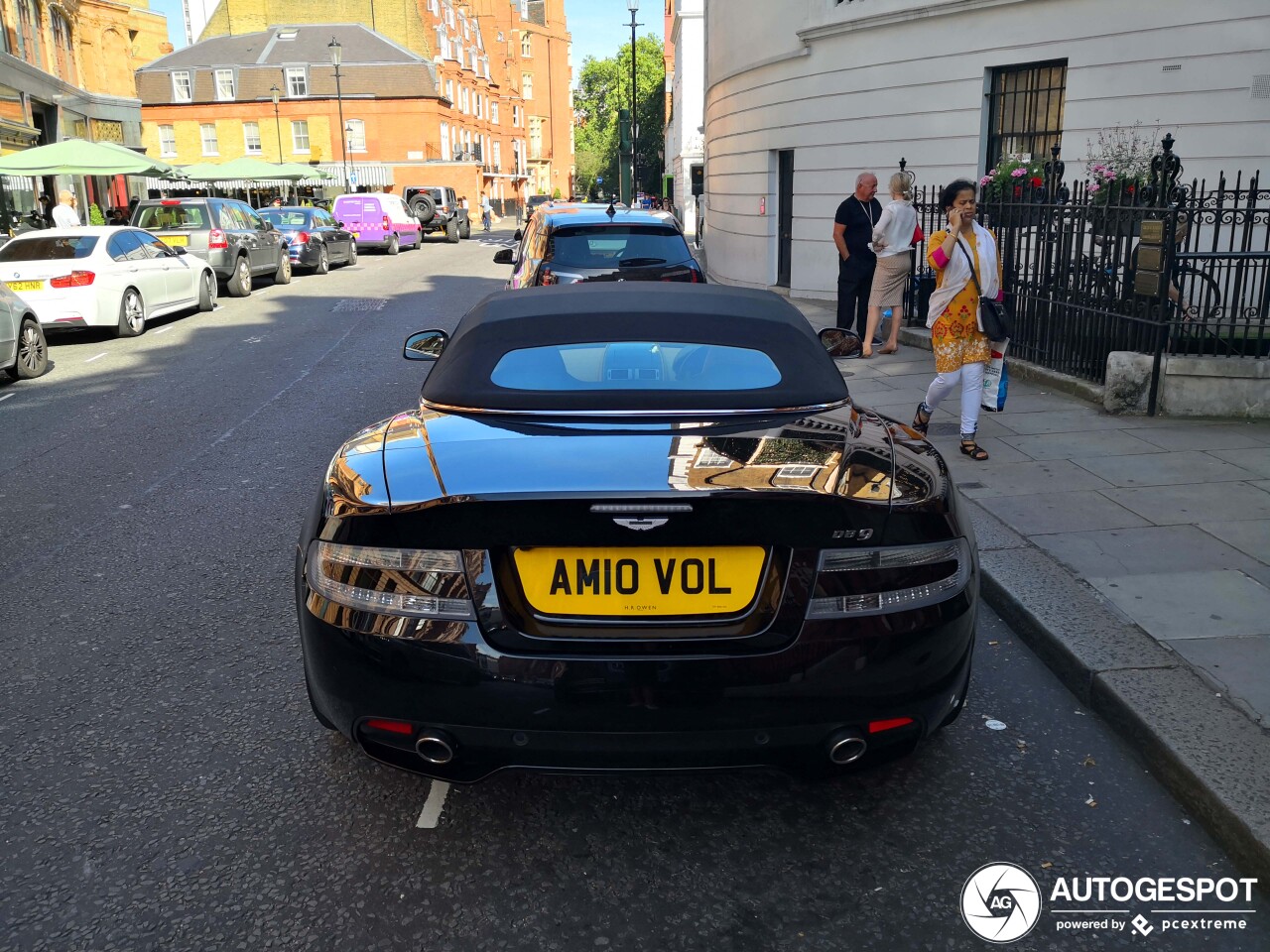 Aston Martin DB9 Volante 2013