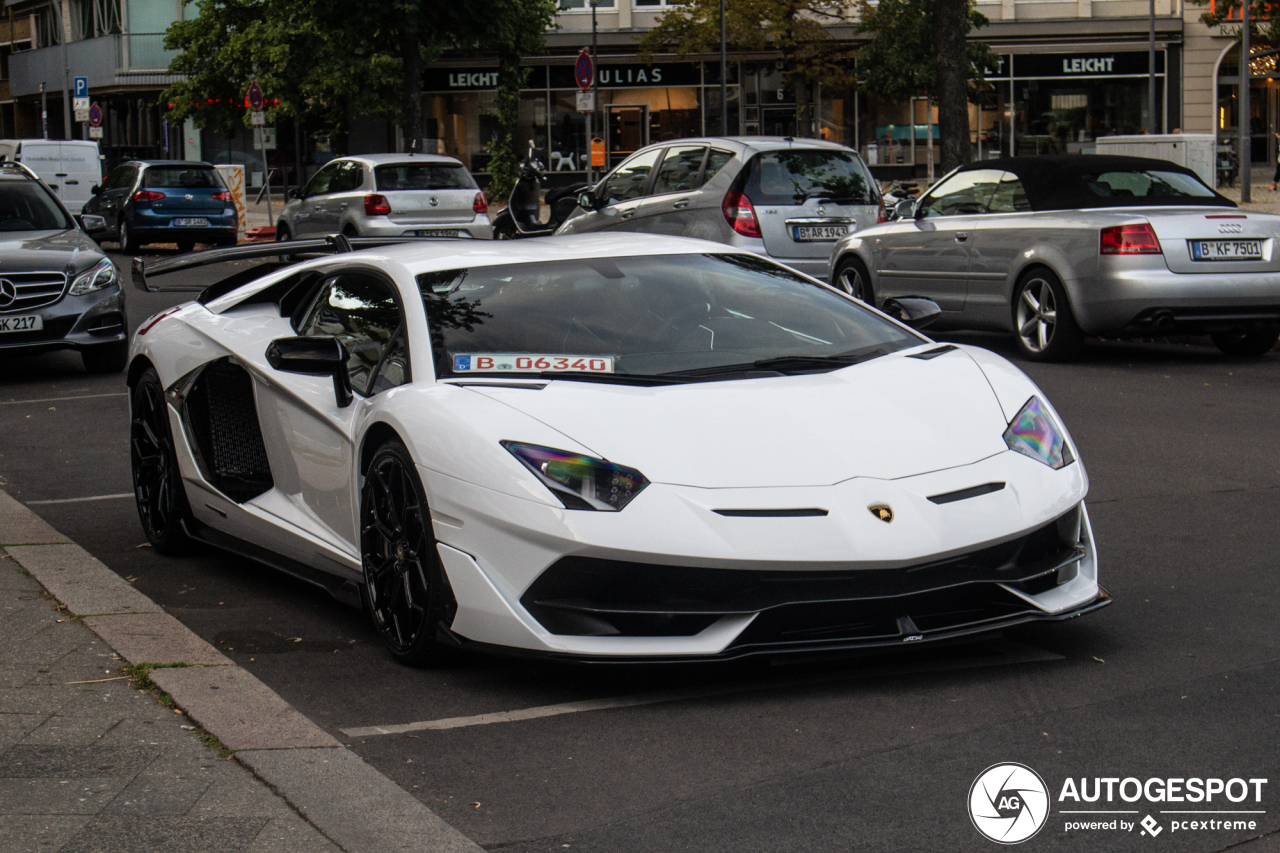 Lamborghini Aventador LP770-4 SVJ