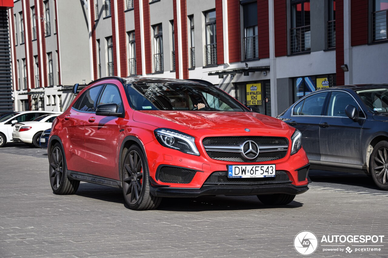 Mercedes-AMG GLA 45 X156