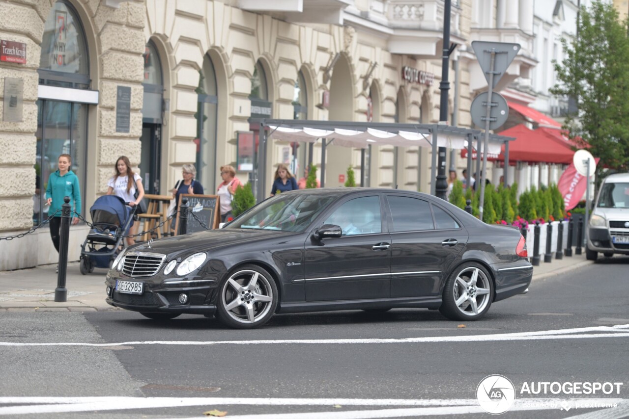 Mercedes-Benz E 63 AMG