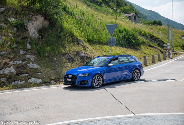 Audi RS4 Avant B9