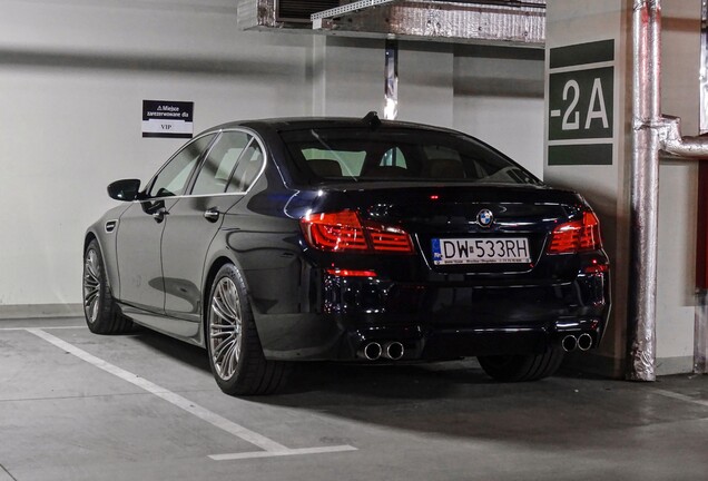 BMW M5 F10 2011