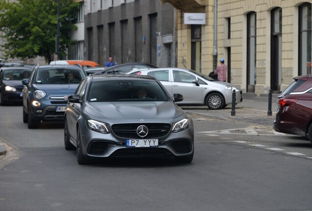 Mercedes-AMG E 63 S W213