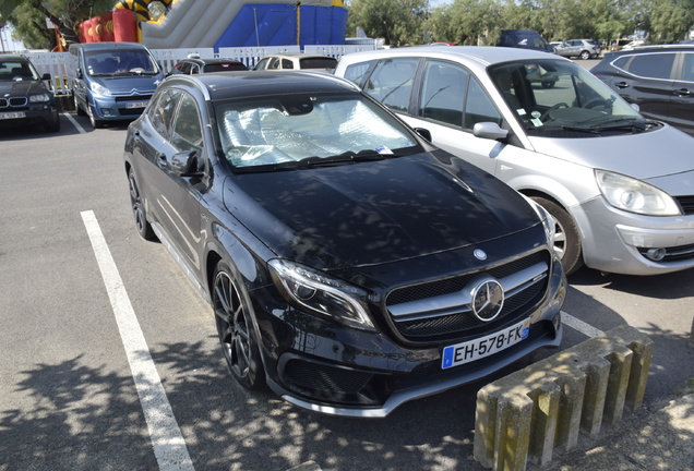 Mercedes-AMG GLA 45 X156