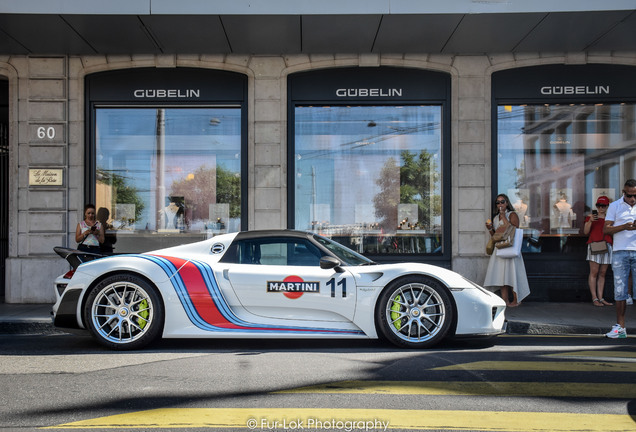 Porsche 918 Spyder Weissach Package