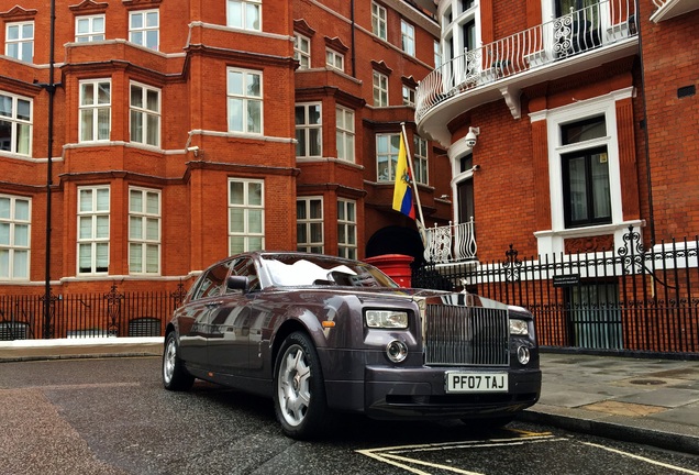 Rolls-Royce Phantom EWB