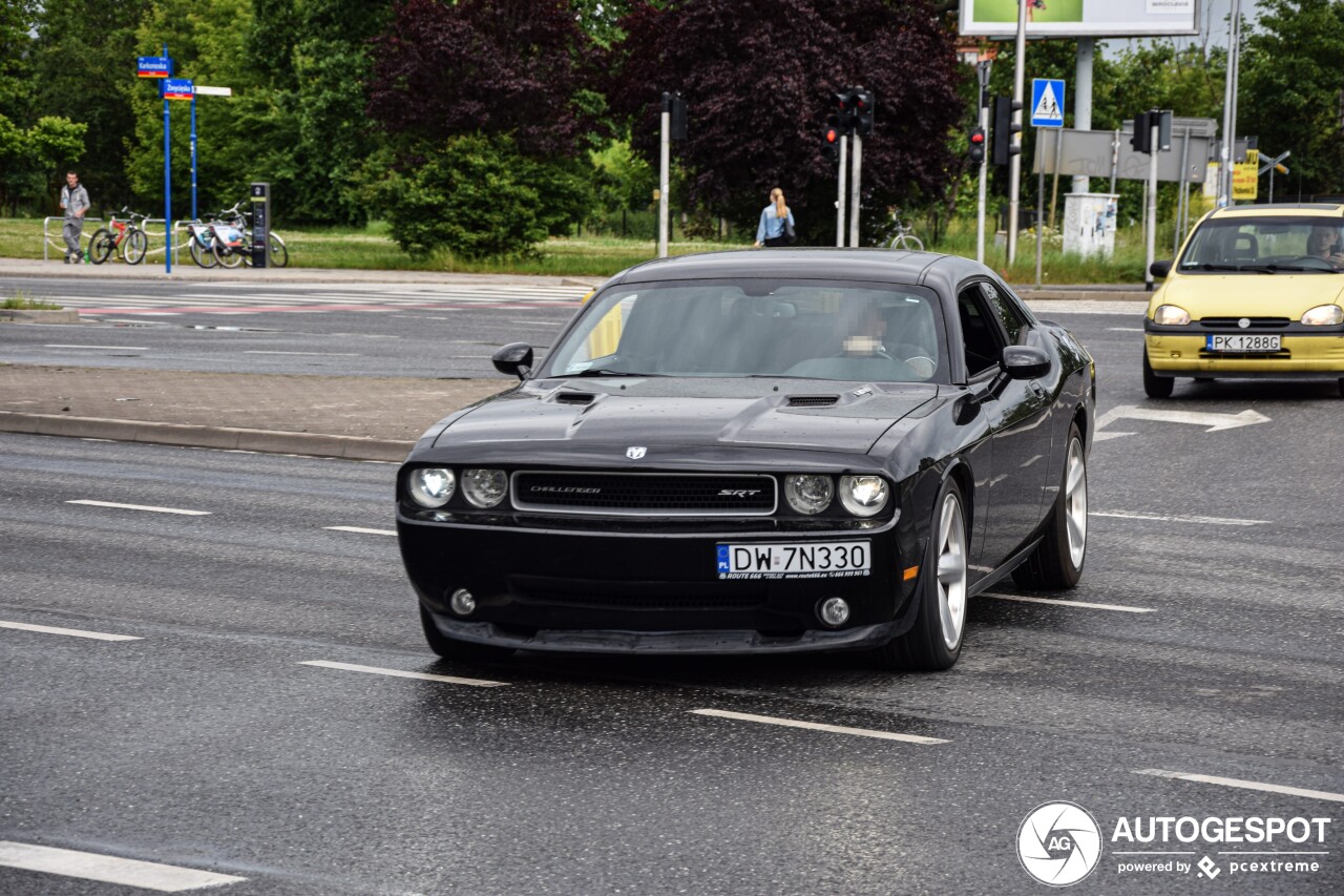 Dodge Challenger SRT-8