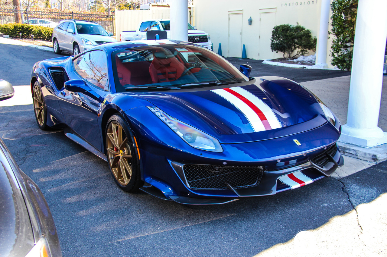 Ferrari 488 Pista