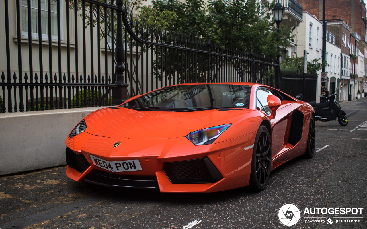 Lamborghini Aventador LP700-4