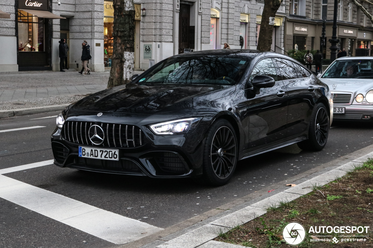 Mercedes-AMG GT 63 X290