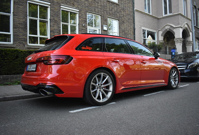 Audi RS4 Avant B9