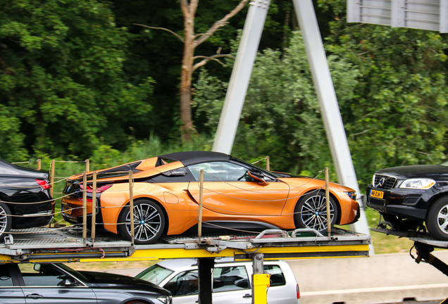 BMW i8 Roadster