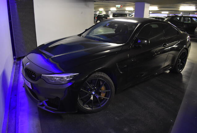 BMW M4 F82 CS