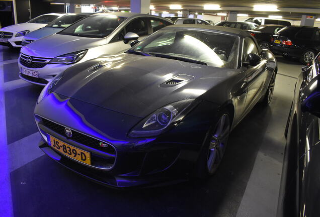 Jaguar F-TYPE S AWD Convertible