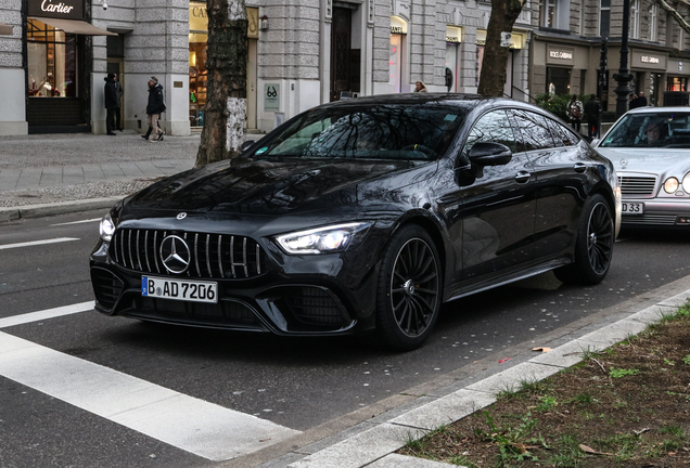 Mercedes-AMG GT 63 X290