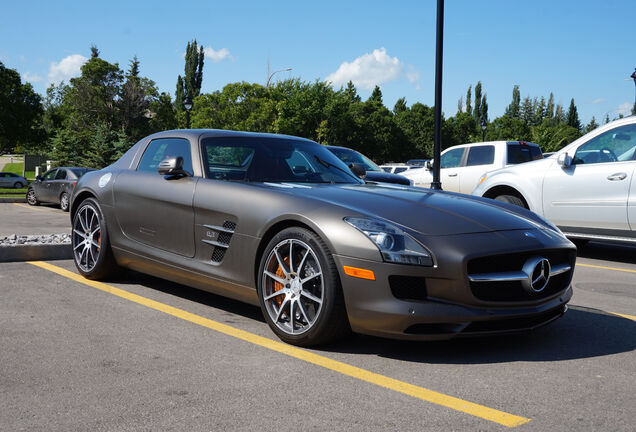 Mercedes-Benz SLS AMG