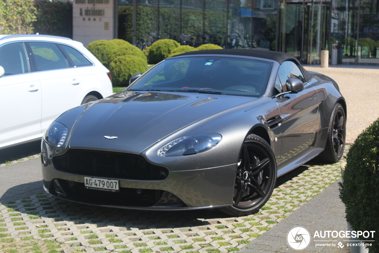 Aston Martin V8 Vantage Roadster 2012