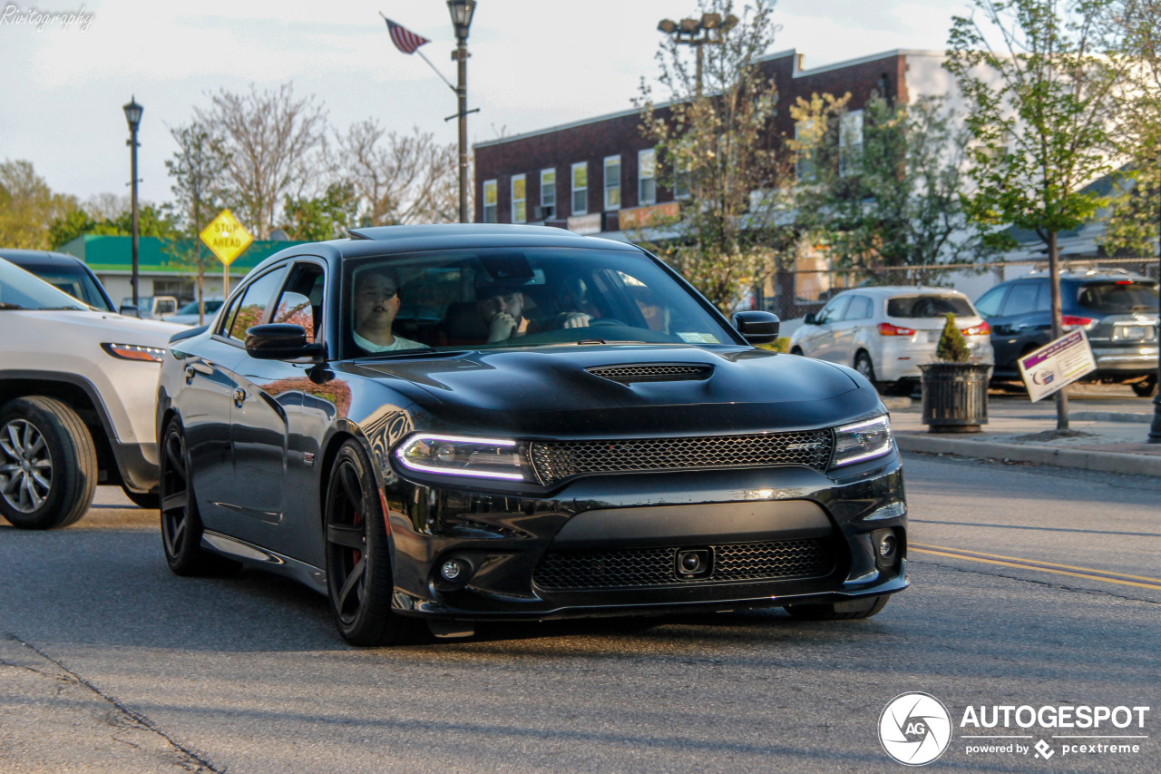 Dodge Charger SRT 392 2015