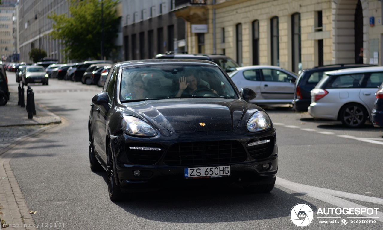 Porsche 958 Cayenne GTS