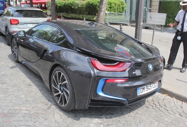 BMW i8