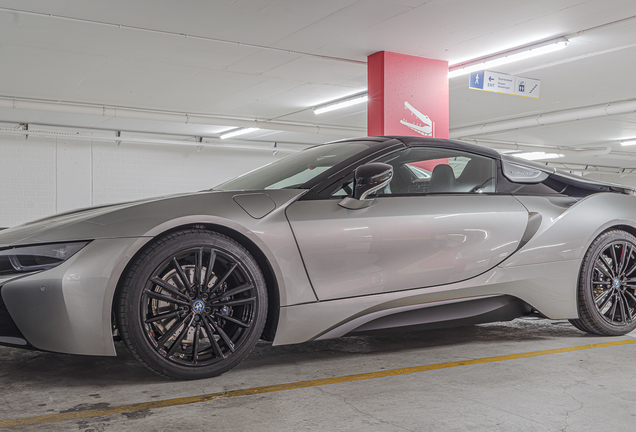 BMW i8 Roadster