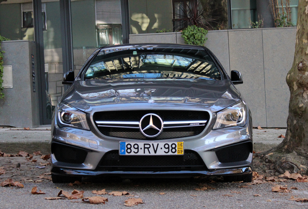 Mercedes-AMG CLA 45 Shooting Brake X117