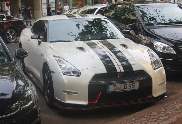 Nissan GT-R 2011 Nismo