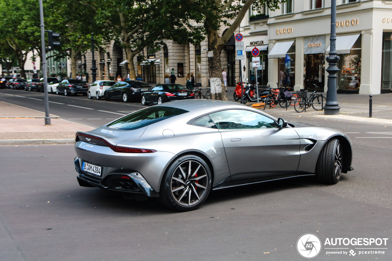 Aston Martin V8 Vantage 2018