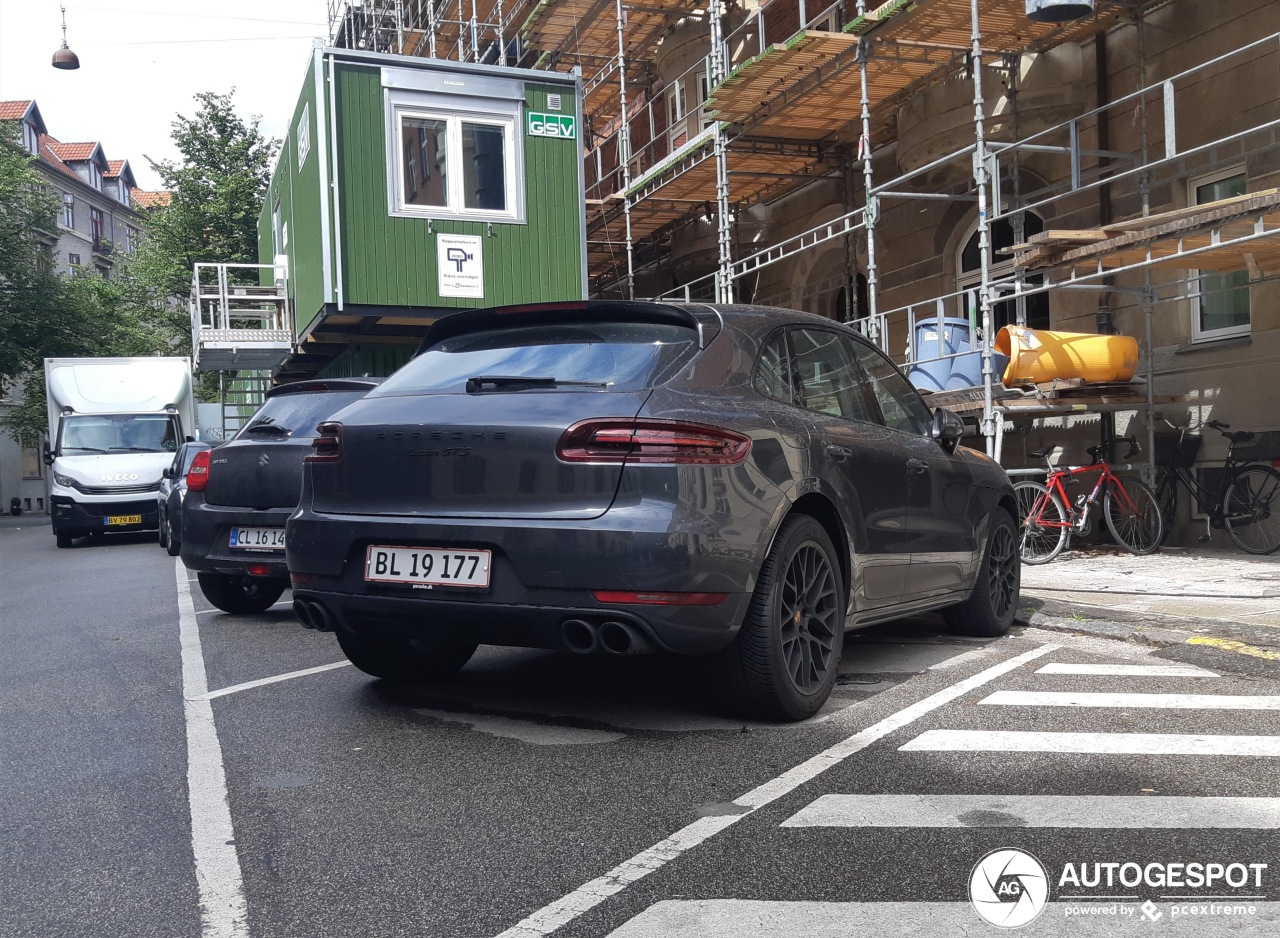 Porsche 95B Macan GTS