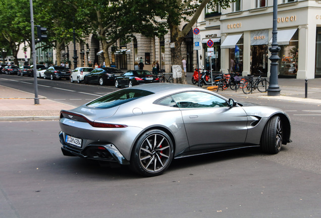 Aston Martin V8 Vantage 2018