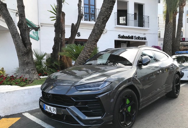 Lamborghini Urus