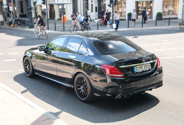 Mercedes-AMG C 63 S W205