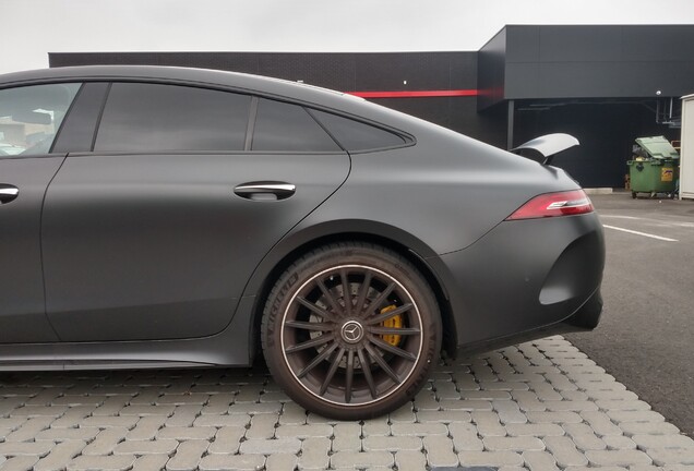 Mercedes-AMG GT 63 S X290