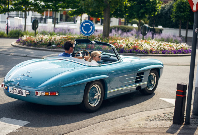 Mercedes-Benz 300SL Roadster