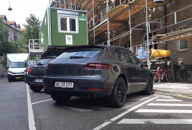 Porsche 95B Macan GTS