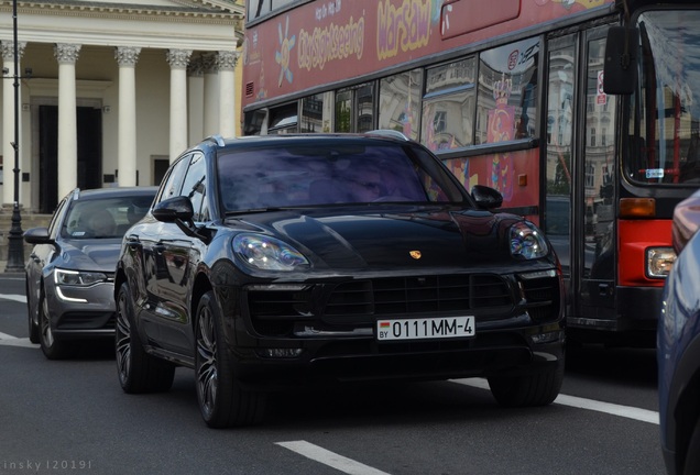 Porsche 95B Macan GTS