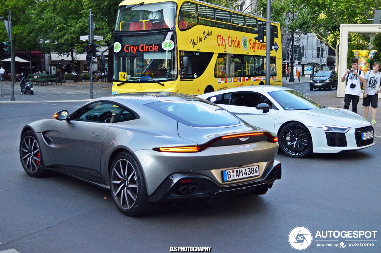 Aston Martin V8 Vantage 2018