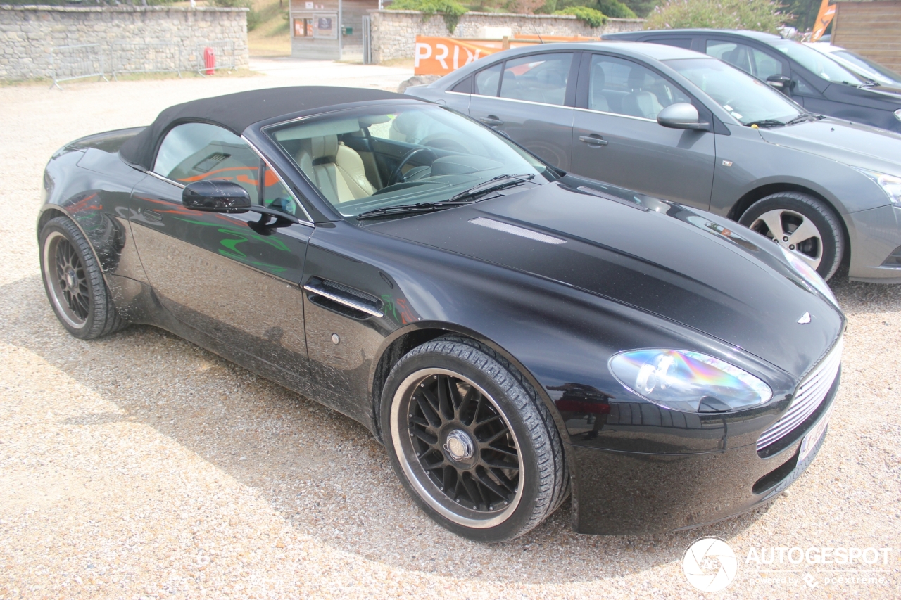 Aston Martin V8 Vantage Roadster