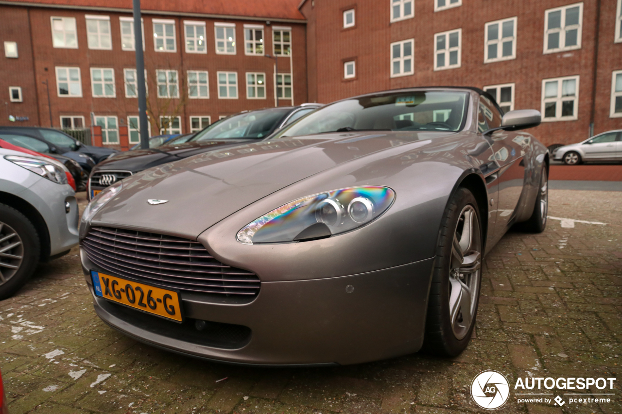 Aston Martin V8 Vantage Roadster