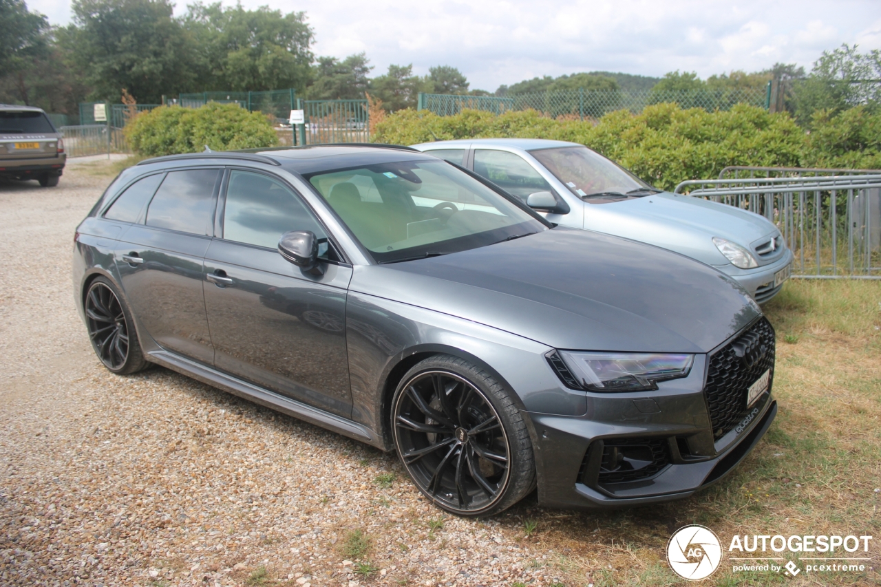 Audi RS4 Avant B9