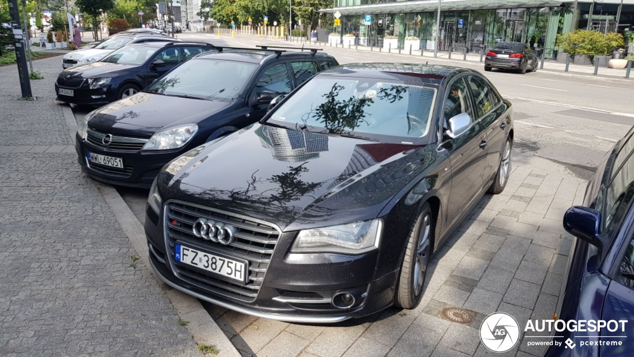 Audi S8 D4