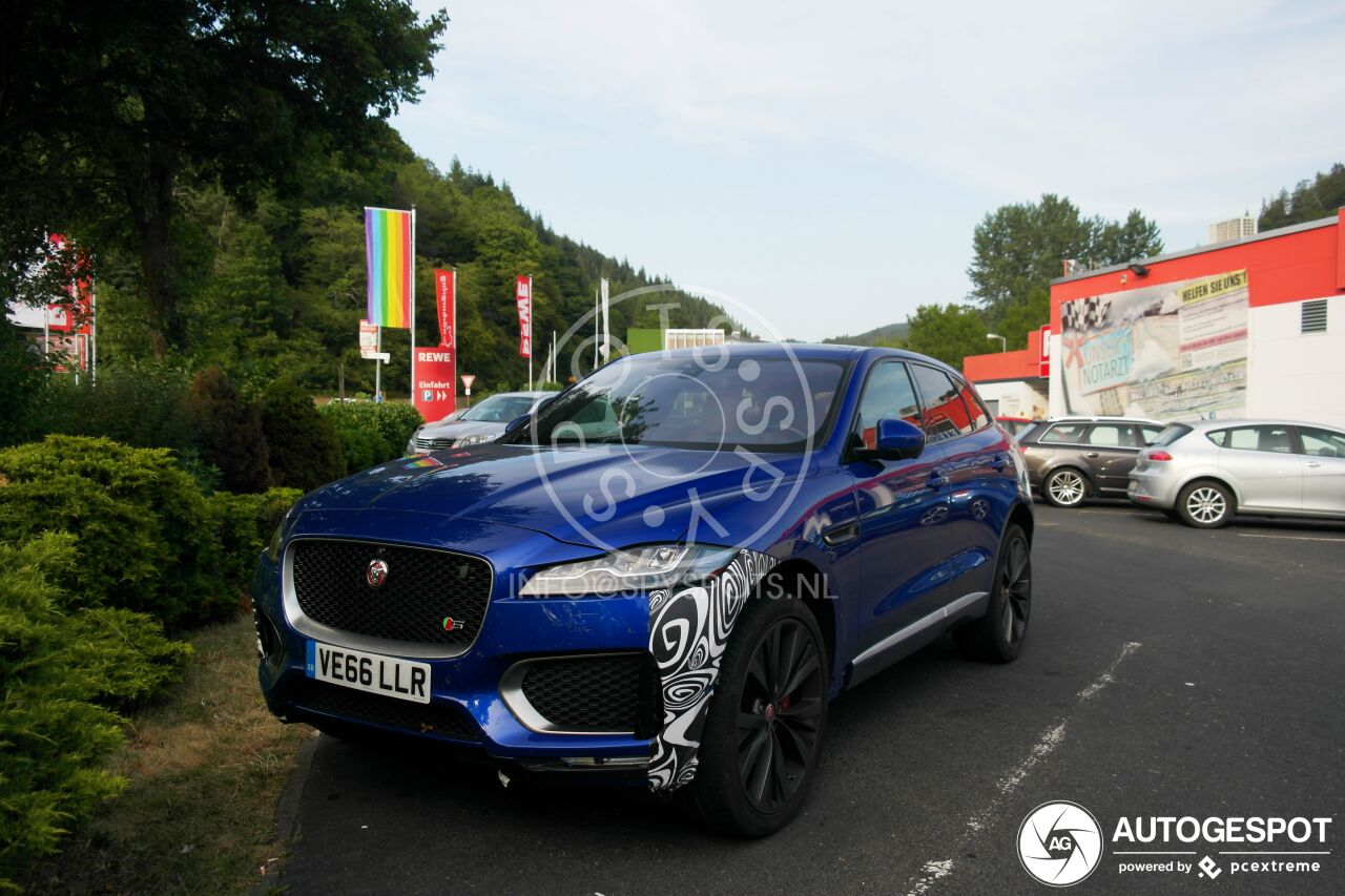 Jaguar F-PACE 2020